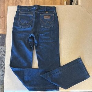 Wrangler Blue Straight Jeans Classic Denim